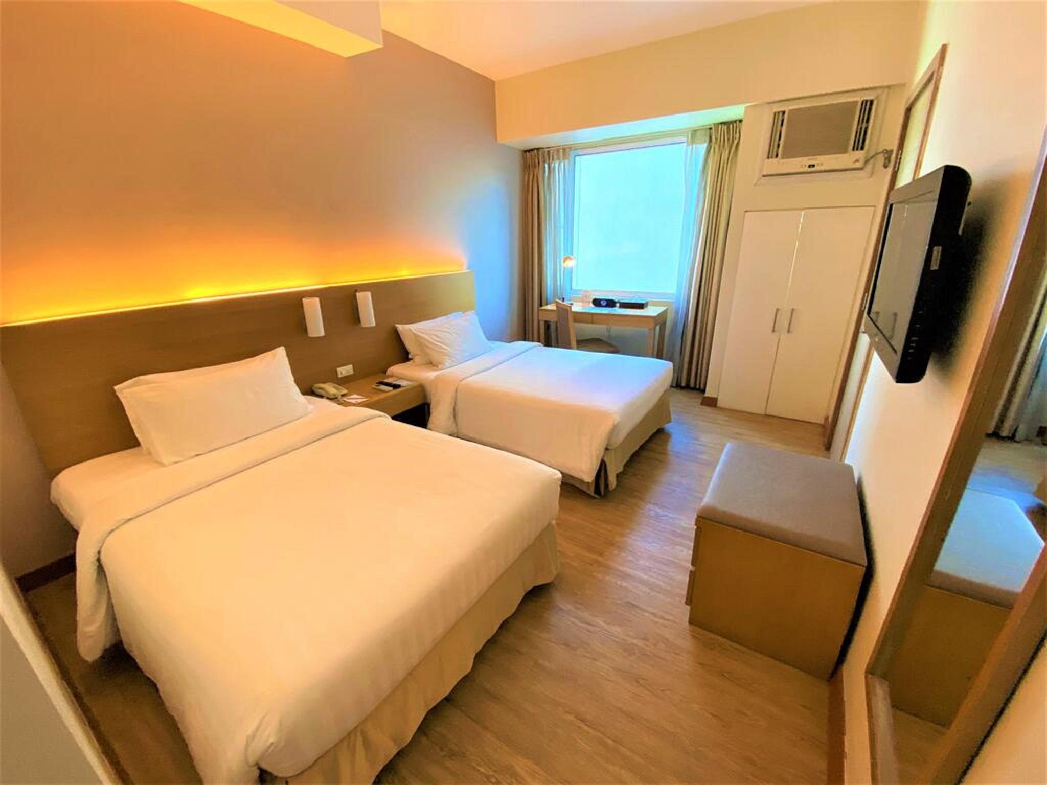 One Pacific Place Serviced Residences Makati City Exterior photo