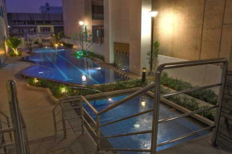 One Pacific Place Serviced Residences Makati City Exterior photo