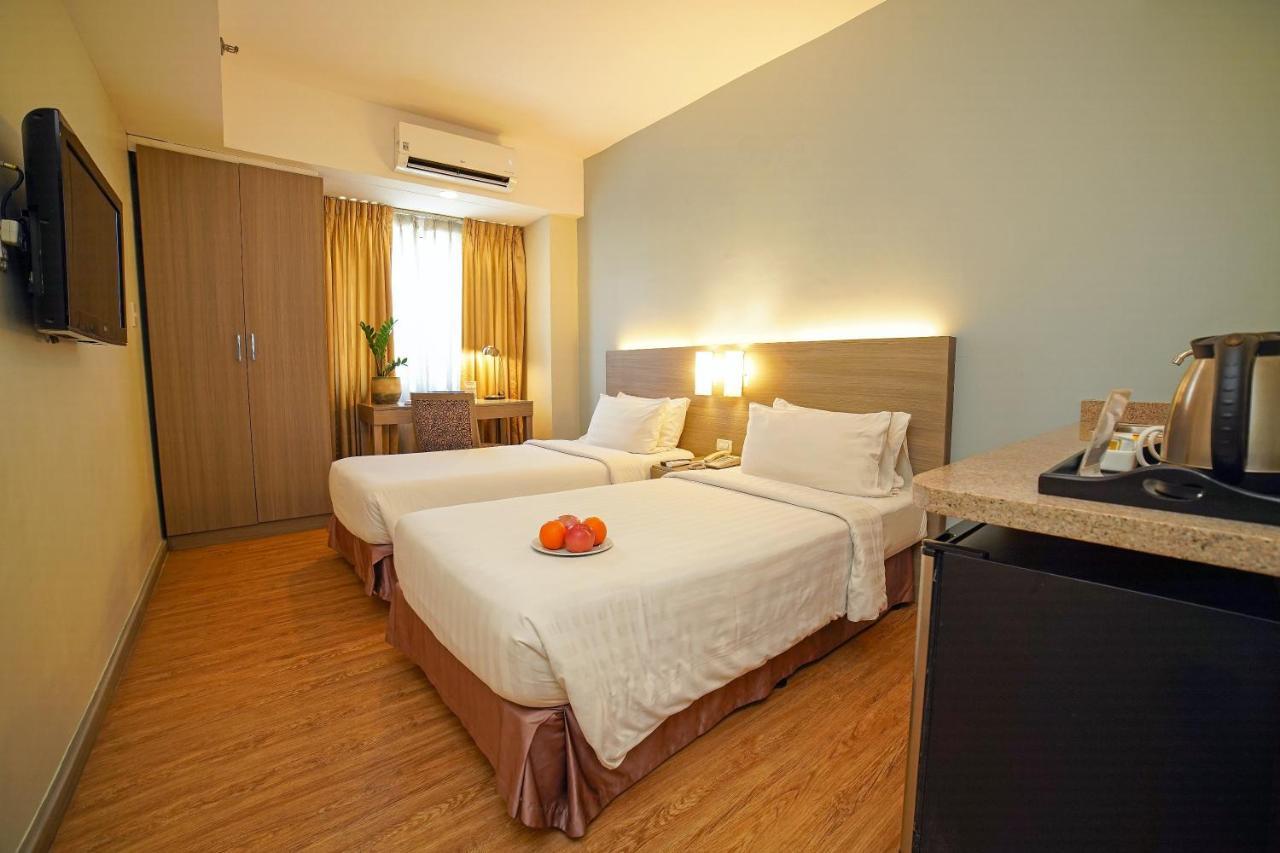 One Pacific Place Serviced Residences Makati City Exterior photo
