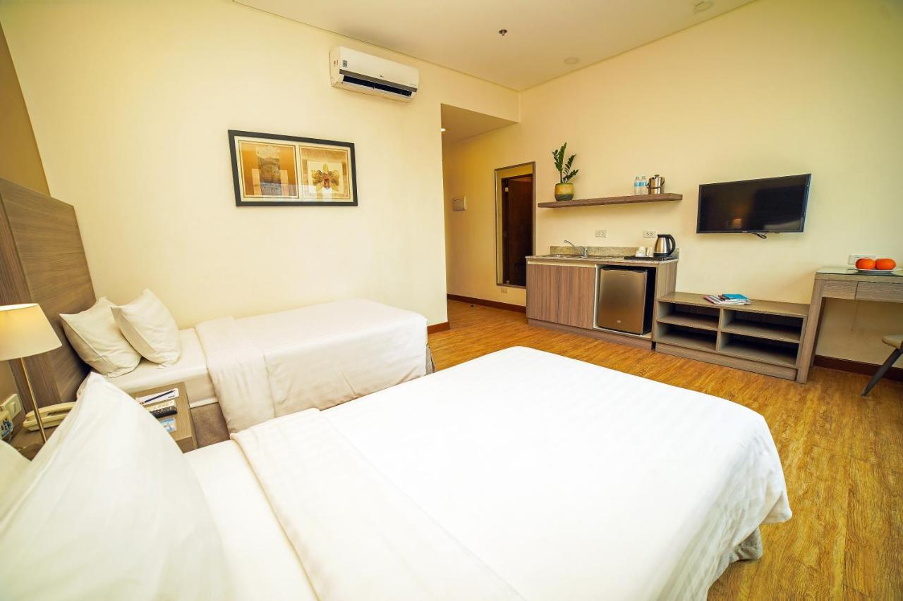 One Pacific Place Serviced Residences Makati City Exterior photo