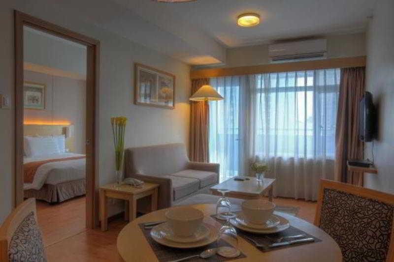 One Pacific Place Serviced Residences Makati City Exterior photo